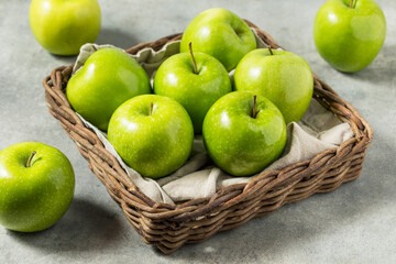 Healthy Organic Green Granny Smith Apples