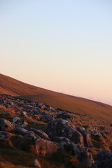 Naklejka premium Mountains at sunset