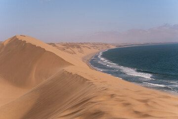 An infinite horizon where sand and water unite