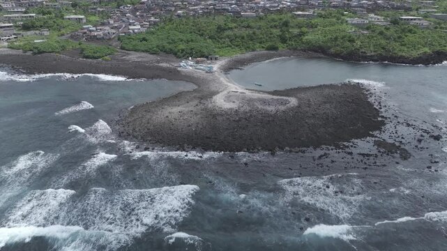 Comoros, Grande Comore, Foumbouni, ilot la Tcheka, small fishing harbor backward