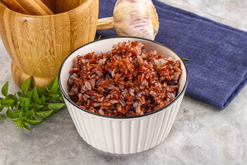 Red steamed rubine rice garnish