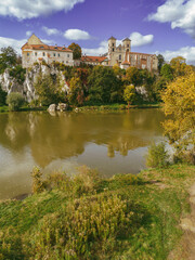 Obraz premium Cliffside monastery overlooking Vistula River