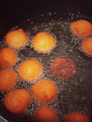 Fritule in boiling oil