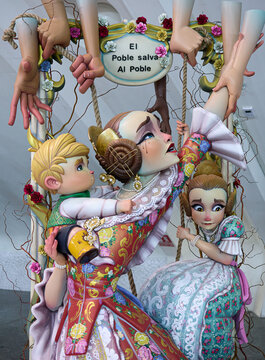 Ninot ganador de la Seccion Especial en 2025, de la Falla del Pilar de Valencia, expuesto en la exposicion de ninots en la Ciudad de las Artes y las ciencias, el autor es Paco Torres ,concepto Dana 