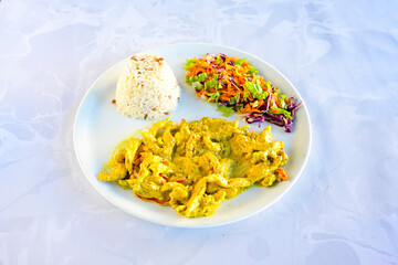 Sauteed chicken with carrots and peas ( Turkish ; Tavuk Sote ) Kori soslu, Kremali Mantarli, Meksika usulu tavuk.