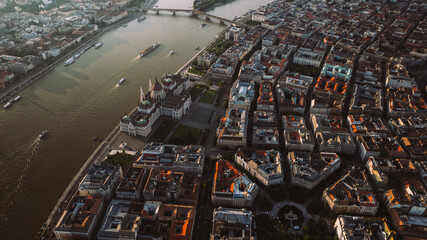Obraz premium Establishing Aerial view of Budapest Cityscape - Hungary Capital Skyline at daytime