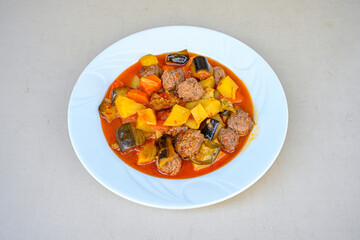 Very nice izmir patties, potatoes, tomatoes and Turkish spices. Eksili eksili Izmir sulu Kofte. Fellah, ekmek arasi izgara kofte.Izgara kofte. Manisa, Akcaabat, Akhisar kofte.