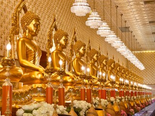buddha statue in temple