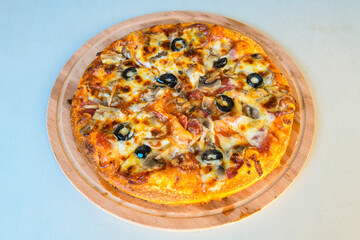 Traditional Turkish cuisine. Pizza, pita, pidesi, sucuk, hummus, kebab. Many dishes on the table. Serving dishes in restaurant. Mix, formaggi, veggie pizza. Top view, flat lay