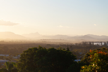 Ein Wunderschöner Sonnenuntergang über Byron Bay in Australien, New South Wales. Sicht in die...