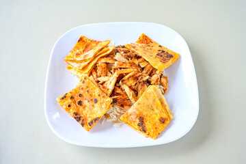 Lavash zurna doner kebab ( zurna  durum )  or shawarma sliced in plate isolated.  hatay usulu tavuk Et doner durum. Gobit ekmek arasi doner. Pilavustu iskender doner kebap. 
