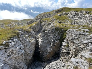 Rocks and stones above Lake Melchsee or Melch Lake and in the Uri Alps mountain massif, Melchtal - Canton of Obwalden, Switzerland (Kanton Obwald, Schweiz)