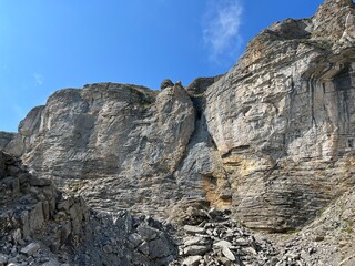 Rocks and stones above Lake Melchsee or Melch Lake and in the Uri Alps mountain massif, Melchtal - Canton of Obwalden, Switzerland (Kanton Obwald, Schweiz)