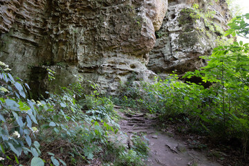 Missouri cave sites and wonders