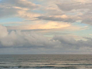 Obraz premium clouds over the sea