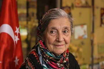 Obraz premium Portrait of a Proud Turkish Matriarch with Flag