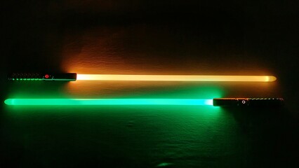 zwei Lichtschwerter