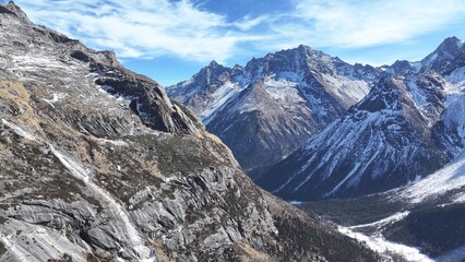 Fototapeta premium The Snow Mountain in Bipenggou Scenic Area