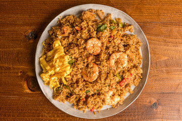 stir fried rice with seafood
