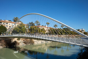 View of the Vistabella footbridge by Jorge Manrique over the Segura River as it passes through the 
Murcia city, Spain