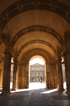 Passage couvert de la Cour carr&eacute;e &agrave; Paris. France
