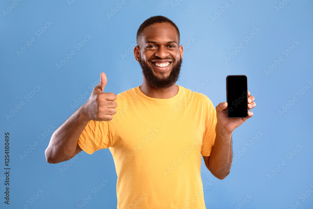 Poster advertisement for mobile application. smiling young african american guy showing modern smartphone w