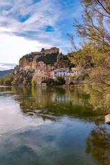 Fototapeta premium view of the river in miravet spain