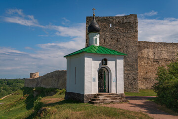 Chapel of the Korsunskaya Icon of the Mother of God against the background of the Talavskaya Tower...