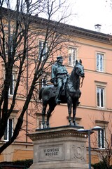 Fototapeta premium PAESAGGIO URBANO DI BOLOGNA,EMILIA ROMAGNA,ITALIA,2 FEBBRAIO 2025.