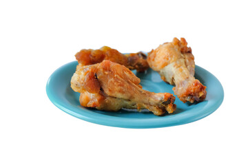 Crispy fried chicken wings in salt sauce.