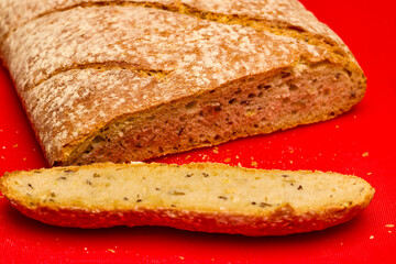 Multigrain bread sliced ​​on a chopping board
