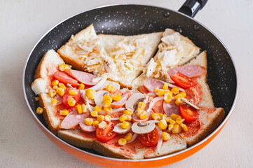 フライパンで作るピザトースト