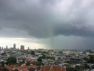 Obraz premium Beautiful sky in the capital