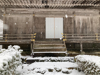 雪化粧の三千院