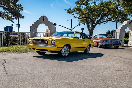 1975 Ford Mustang II Hardtop Coupe