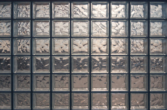 Modern textured glass blocks wall in Valdebebas, Madrid