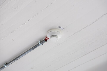 Rauchmelder im Büro oder Industriegebäude