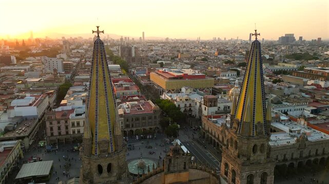 vista aerea del paisaje tomado con drone de la catedral de guadalajara en el centro historico de la ciudad en Guadalajara Jalisco Mexico