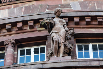 Obraz premium Girl with grapes