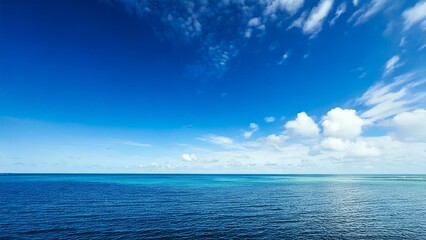 Obraz premium 広々とした真夏の青空と海 大海原 背景素材 チラシ・バナー・動画素材 AI生成素材