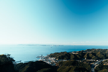 鋸山の美しい海と山の風景