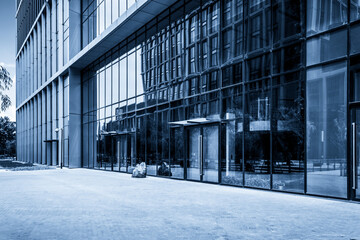 Modern Urban Architecture Reflecting Nature in Blue Tones