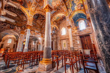 Obraz premium Chiesa Santa Maria dell Ammiraglio or Chiesa della Martorana in Palermo, Sicily, Italy
