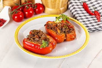 Bell pepper stuffed minced meat