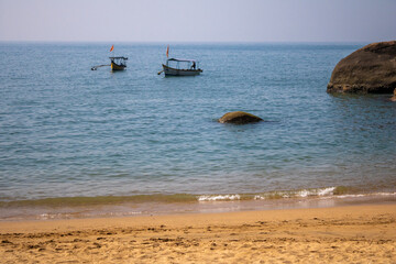 Fototapeta premium Coast of Butterfly Beach in Goa, India