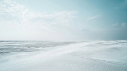 Obraz premium Serene White Sandscape: A Breathtaking Coastal Desert Vista