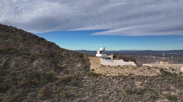 Faro de Moj&aacute;car en el Cerro del Moro Manco de Almeria, Andalucia, Espa&ntilde;a