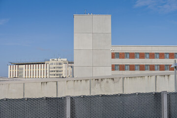 Mauer, Zellentrakt, Justizvollzugsanstalt, Asperger Stra&szlig;e, Stammheim, Stuttgart, Baden-W&uuml;rttemberg, Deutschland