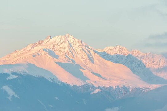 Zeitraffer Sonnenaufgang Tiroler Berge