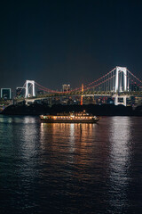 Obraz premium Odaiba Tokyo Japan, Rainbow bridge and Tokyo tower cityscape